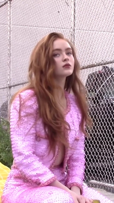 2022-12_-_Lea_Winkler_for_LOfficiel_Winter_2022_video_2_mp40021.jpg