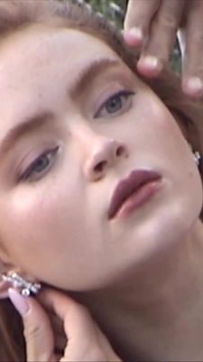 2022-12_-_Lea_Winkler_for_LOfficiel_Winter_2022_video_2_mp40037.jpg