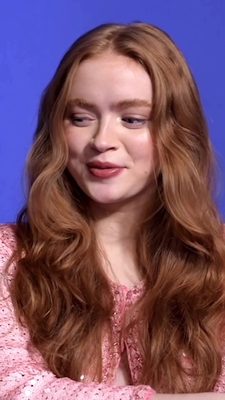 2022-12_-_Lea_Winkler_for_LOfficiel_Winter_2022_video_2_mp40046.jpg