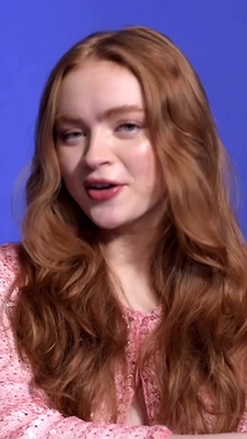 2022-12_-_Lea_Winkler_for_LOfficiel_Winter_2022_video_2_mp40049.jpg