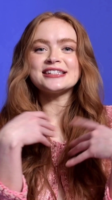 2022-12_-_Lea_Winkler_for_LOfficiel_Winter_2022_video_2_mp40079.jpg