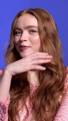 2022-12_-_Lea_Winkler_for_LOfficiel_Winter_2022_video_2_mp40090.jpg