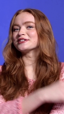 2022-12_-_Lea_Winkler_for_LOfficiel_Winter_2022_video_2_mp40092.jpg