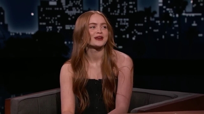 2022-12-06_-_Jimmy_Kimmel_Live_mp40216.jpg
