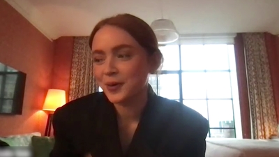2022-12-09_-_MTV_News_-_The_Whale_Interview_mp410431.jpg