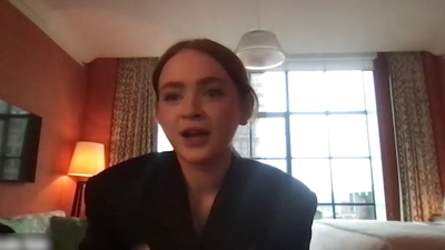 2022-12-09_-_MTV_News_-_The_Whale_Interview_mp411006.jpg