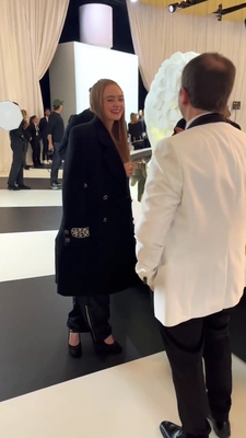 2022-12-13_-_Le_Grand_Numero_De_Chanel_Fragance_Show_1_mp411962.jpg
