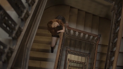 2022-12-14_-_A_Flaunt_Film_-_Sadie_Sink_Presented_by_Thom_Browne_mp40020.jpg