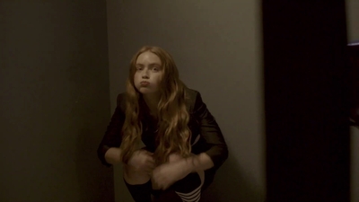 2022-12-14_-_A_Flaunt_Film_-_Sadie_Sink_Presented_by_Thom_Browne_mp40047.jpg