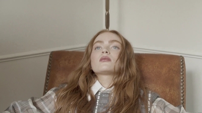 2022-12-14_-_A_Flaunt_Film_-_Sadie_Sink_Presented_by_Thom_Browne_mp40133.jpg