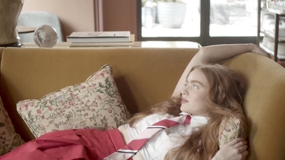 2022-12-14_-_A_Flaunt_Film_-_Sadie_Sink_Presented_by_Thom_Browne_mp40139.jpg