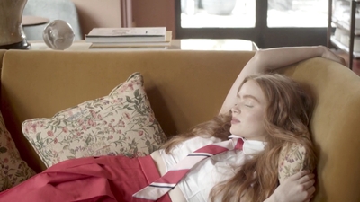 2022-12-14_-_A_Flaunt_Film_-_Sadie_Sink_Presented_by_Thom_Browne_mp40140.jpg