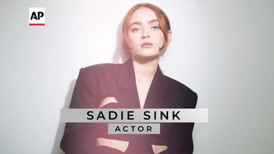 2022-12-14_-_AP_Breakthrough_Entertainer_Sadie_Sink_mp411979.jpg