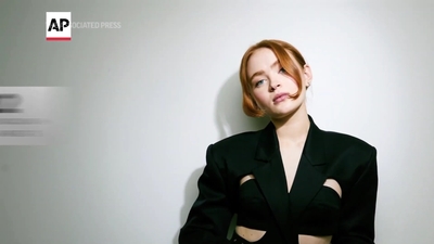2022-12-14_-_AP_Breakthrough_Entertainer_Sadie_Sink_mp411980.jpg