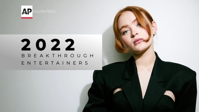 2022-12-14_-_AP_Breakthrough_Entertainer_Sadie_Sink_mp411981.jpg