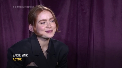 2022-12-14_-_AP_Breakthrough_Entertainer_Sadie_Sink_mp411992.jpg