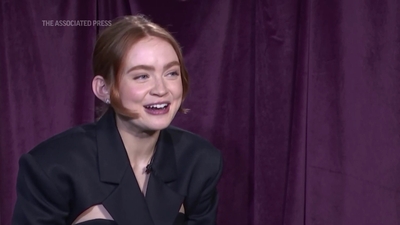 2022-12-14_-_AP_Breakthrough_Entertainer_Sadie_Sink_mp412027.jpg