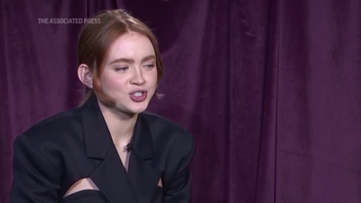 2022-12-14_-_AP_Breakthrough_Entertainer_Sadie_Sink_mp412042.jpg