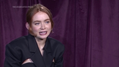 2022-12-14_-_AP_Breakthrough_Entertainer_Sadie_Sink_mp412046.jpg