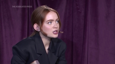 2022-12-14_-_AP_Breakthrough_Entertainer_Sadie_Sink_mp412086.jpg