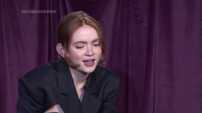 2022-12-14_-_AP_Breakthrough_Entertainer_Sadie_Sink_mp412094.jpg