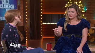 2022-12-15_-_The_Kelly_Clarkson_Show_1_mp412317.jpg