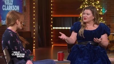 2022-12-15_-_The_Kelly_Clarkson_Show_1_mp412433.jpg