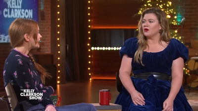 2022-12-15_-_The_Kelly_Clarkson_Show_1_mp412442.jpg