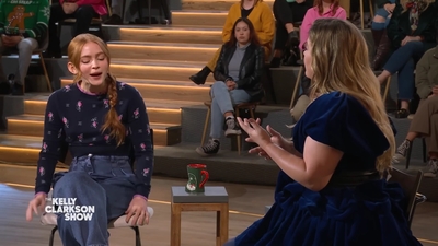 2022-12-15_-_The_Kelly_Clarkson_Show_1_mp412455.jpg