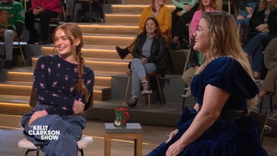 2022-12-15_-_The_Kelly_Clarkson_Show_2_mp412998.jpg