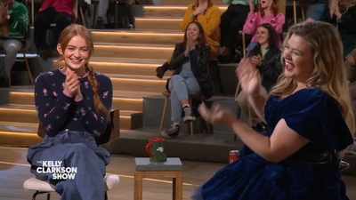 2022-12-15_-_The_Kelly_Clarkson_Show_2_mp413168.jpg