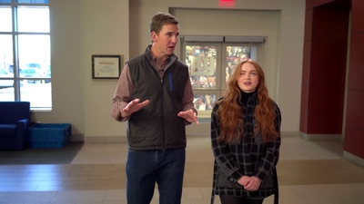 2022-12-22_-_Eli_s_Extras_-_Taylor_Swift_Music_Video_and_Holiday_Cookie_Bake_Off_mp42223.jpg
