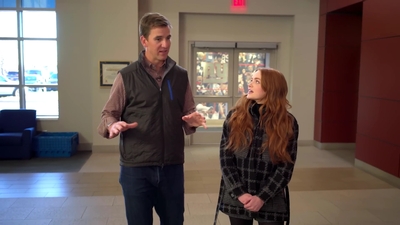 2022-12-22_-_Eli_s_Extras_-_Taylor_Swift_Music_Video_and_Holiday_Cookie_Bake_Off_mp42224.jpg