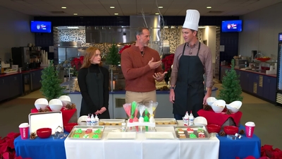 2022-12-22_-_Eli_s_Extras_-_Taylor_Swift_Music_Video_and_Holiday_Cookie_Bake_Off_mp42246.jpg