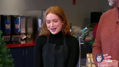 2022-12-22_-_Eli_s_Extras_-_Taylor_Swift_Music_Video_and_Holiday_Cookie_Bake_Off_mp42256.jpg