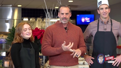 2022-12-22_-_Eli_s_Extras_-_Taylor_Swift_Music_Video_and_Holiday_Cookie_Bake_Off_mp42261.jpg