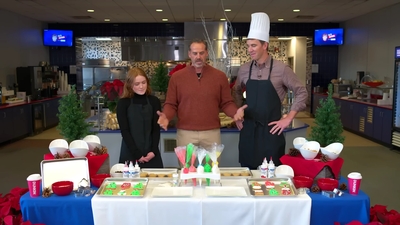 2022-12-22_-_Eli_s_Extras_-_Taylor_Swift_Music_Video_and_Holiday_Cookie_Bake_Off_mp42264.jpg