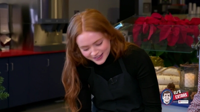 2022-12-22_-_Eli_s_Extras_-_Taylor_Swift_Music_Video_and_Holiday_Cookie_Bake_Off_mp42312.jpg