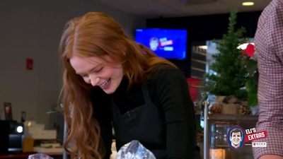 2022-12-22_-_Eli_s_Extras_-_Taylor_Swift_Music_Video_and_Holiday_Cookie_Bake_Off_mp42328.jpg