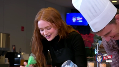 2022-12-22_-_Eli_s_Extras_-_Taylor_Swift_Music_Video_and_Holiday_Cookie_Bake_Off_mp42329.jpg