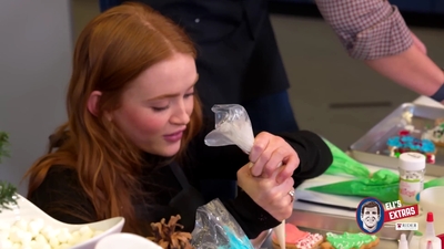 2022-12-22_-_Eli_s_Extras_-_Taylor_Swift_Music_Video_and_Holiday_Cookie_Bake_Off_mp42390.jpg