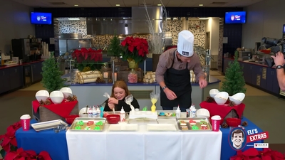 2022-12-22_-_Eli_s_Extras_-_Taylor_Swift_Music_Video_and_Holiday_Cookie_Bake_Off_mp42393.jpg