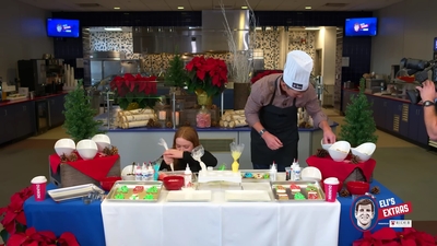 2022-12-22_-_Eli_s_Extras_-_Taylor_Swift_Music_Video_and_Holiday_Cookie_Bake_Off_mp42395.jpg