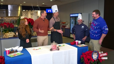 2022-12-22_-_Eli_s_Extras_-_Taylor_Swift_Music_Video_and_Holiday_Cookie_Bake_Off_mp42422.jpg
