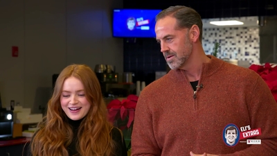 2022-12-22_-_Eli_s_Extras_-_Taylor_Swift_Music_Video_and_Holiday_Cookie_Bake_Off_mp42440.jpg