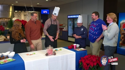 2022-12-22_-_Eli_s_Extras_-_Taylor_Swift_Music_Video_and_Holiday_Cookie_Bake_Off_mp42474.jpg