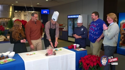 2022-12-22_-_Eli_s_Extras_-_Taylor_Swift_Music_Video_and_Holiday_Cookie_Bake_Off_mp42475.jpg