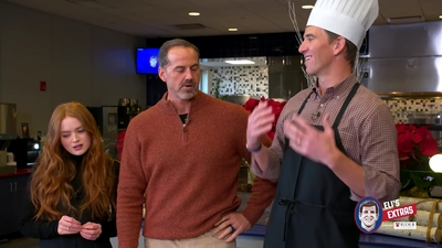 2022-12-22_-_Eli_s_Extras_-_Taylor_Swift_Music_Video_and_Holiday_Cookie_Bake_Off_mp42484.jpg