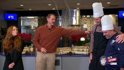 2022-12-22_-_Eli_s_Extras_-_Taylor_Swift_Music_Video_and_Holiday_Cookie_Bake_Off_mp42556.jpg