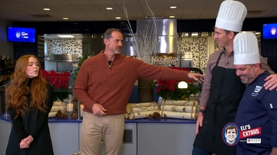 2022-12-22_-_Eli_s_Extras_-_Taylor_Swift_Music_Video_and_Holiday_Cookie_Bake_Off_mp42557.jpg